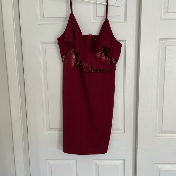 SHEIN Dresses & Skirts - Short Classic Strap Dress in Maroon Red Mini 2XL